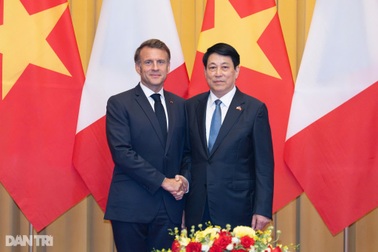 Việt Nam - Pháp tăng cường hợp tác trong giáo dục, y tế, tư pháp