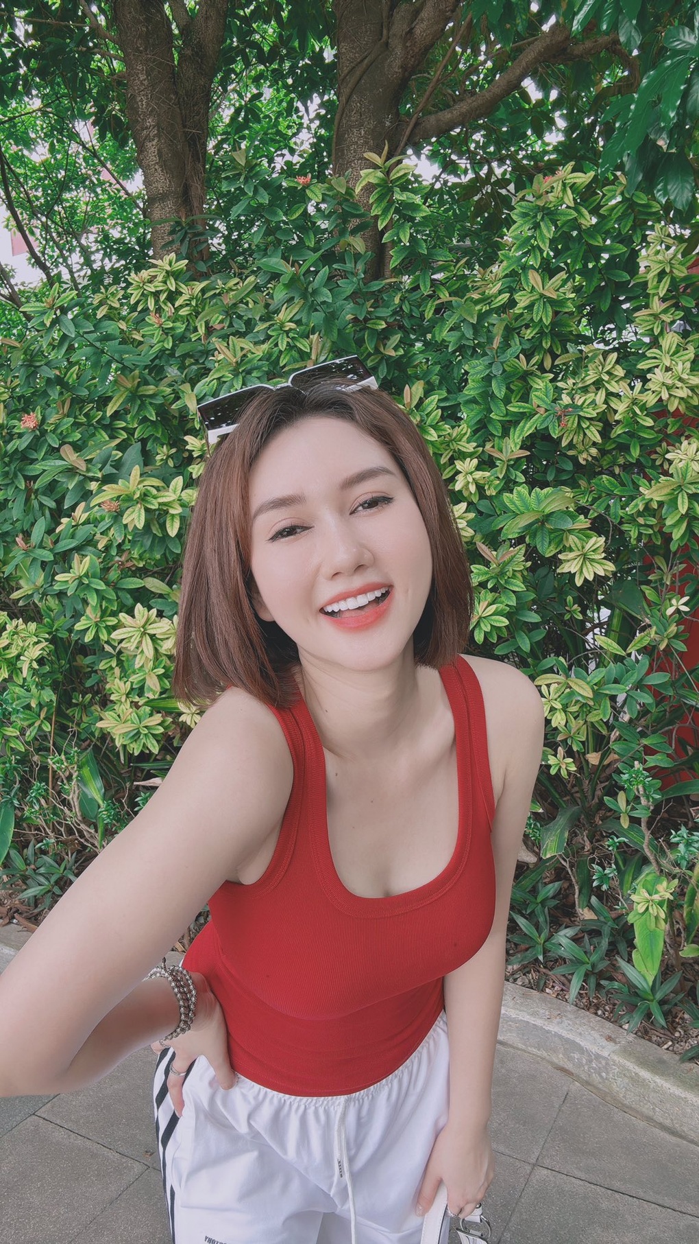 Diễn viên Hương Giang nói lý do luôn giấu mặt ông xã - 2