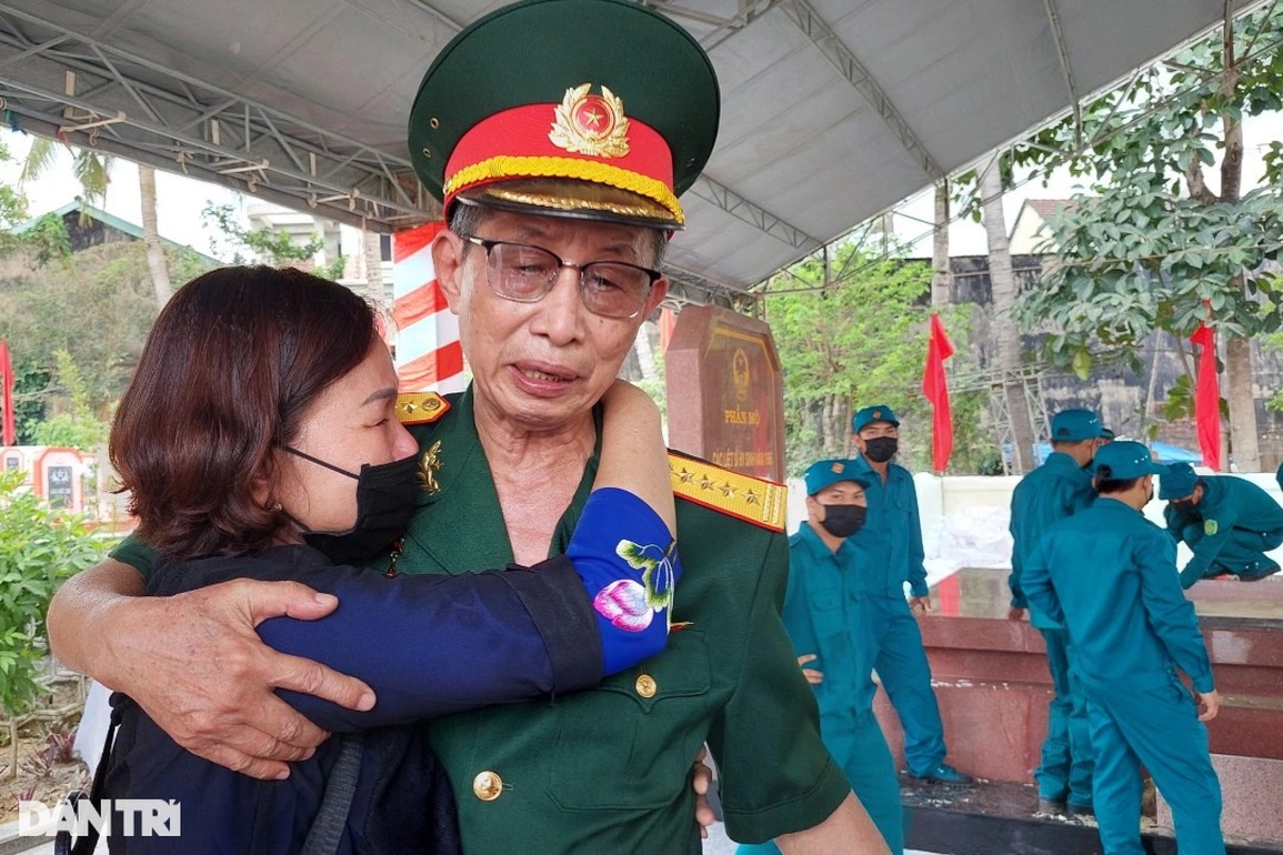 Hành trình tìm mộ tập thể 60 liệt sĩ: Tấm lòng cựu binh Việt - Mỹ - 9 Hành trình tìm mộ tập thể 60 liệt sĩ: Tấm lòng cựu binh Việt - Mỹ - 9