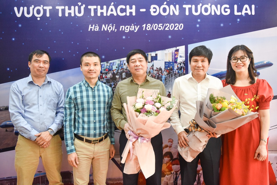 Hàng không Việt Nam vượt thử thách - đón tương lai - 3 Hàng không Việt Nam vượt thử thách - đón tương lai - 3