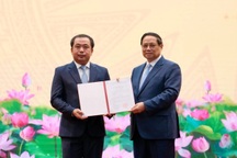 Thủ tướng trao quyết định giao quyền Bộ trưởng NN&MT cho ông Trần Đức Thắng