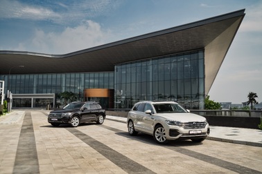 Volkswagen hỗ trợ 100% phí trước bạ cho Tiguan và Touareg trong tháng 11