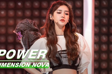 Angelababy khuấy động sân khấu với vũ đạo ấn tượng