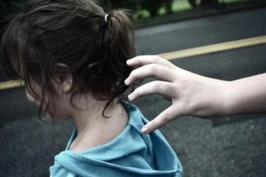 Công an triệu tập một phụ nữ nghi bắt cóc trẻ em ở Tuyên Quang