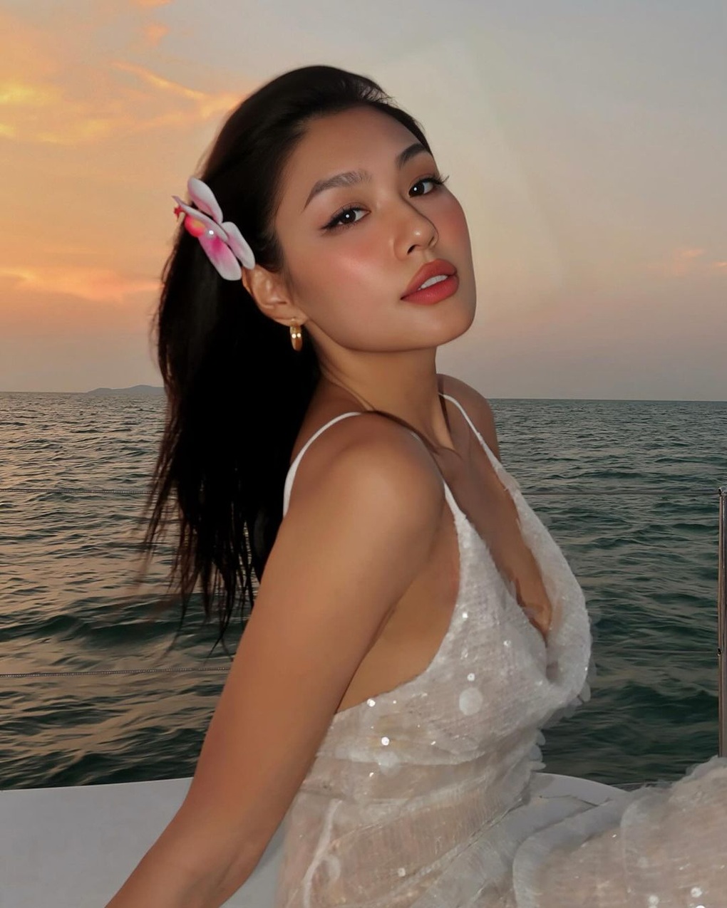 Á hậu Thảo Nhi Lê tuổi 30: Vóc dáng gợi cảm, được gọi là nữ hoàng bikini - 2