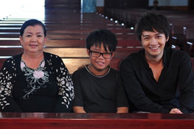 Mẹ Ngô Kiến Huy muốn nhận cháu