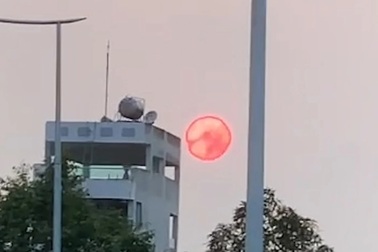 "Quả cầu lửa" trên bầu trời Quảng Ngãi