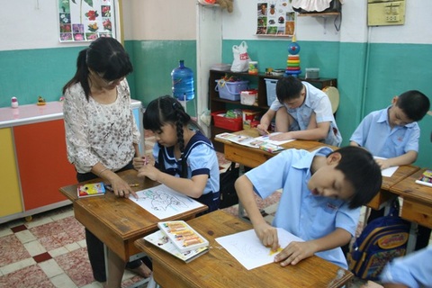 Cô giáo dành 22 năm chăm sóc trẻ tự kỷ