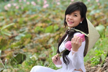 Diễm Trang làm Đại sứ VN tại "Ngôi làng toàn cầu"