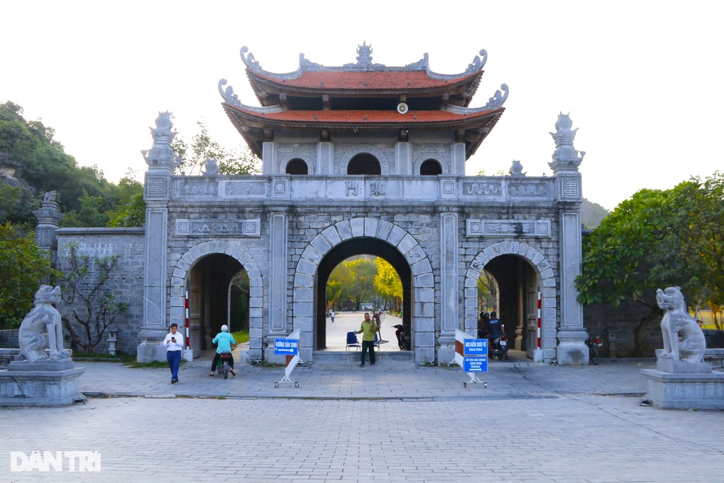 Ninh Bình tổng kiểm tra việc quản lý tiền công đức, tài trợ di tích - 1 Ninh Bình tổng kiểm tra việc quản lý tiền công đức, tài trợ di tích - 1