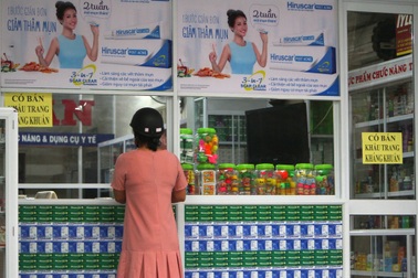 Quầy thuốc tây phải cấp báo nếu có người ho, sốt đến mua thuốc