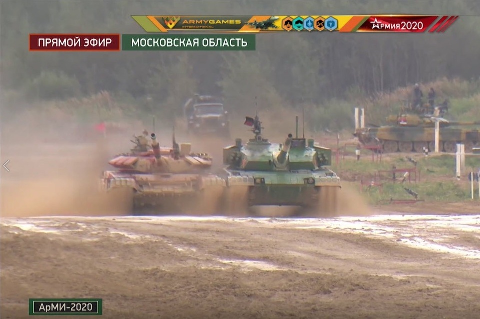 Xe tăng Trung Quốc và Azerbaijan suýt va chạm tại Army Games - 1 Xe tăng Trung Quốc và Azerbaijan suýt va chạm tại Army Games - 1