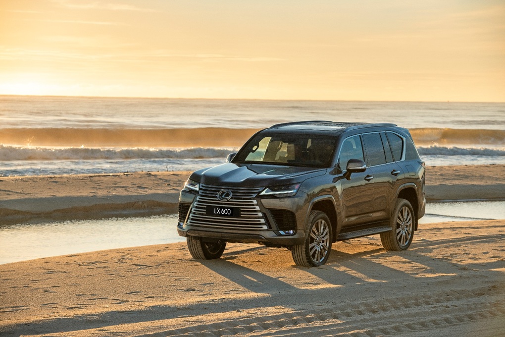 Người dùng chia sẻ về Lexus LX 600: Biểu tượng của giới doanh nhân - 2 Người dùng chia sẻ về Lexus LX 600: Biểu tượng của giới doanh nhân - 2