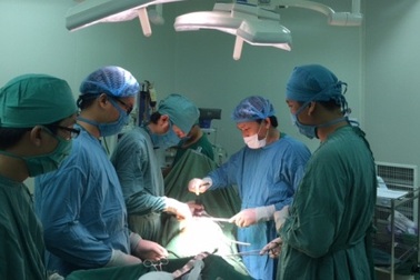 Hiếm gặp trường hợp thận móng ngựa bị phình động mạch chủ bụng