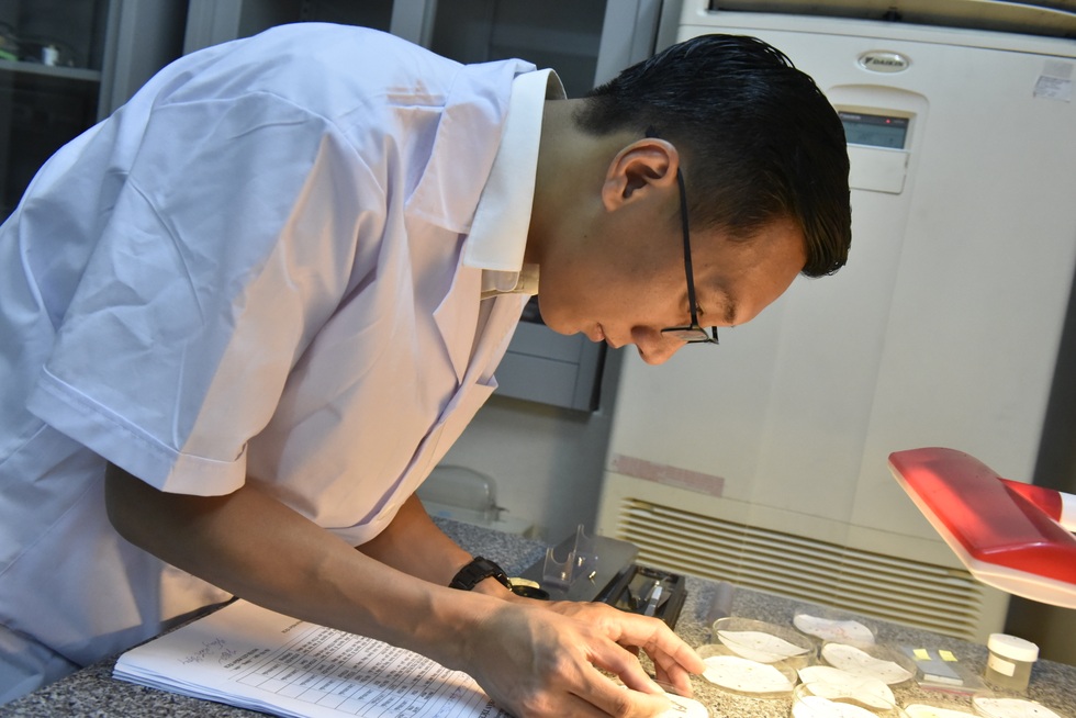 Thành tựu xuất sắc của các anh tài trong khối trí thức trẻ diễu hành A80 - 19