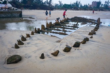 Đà Nẵng nhận chỉ đạo lập dự án khai quật tàu gỗ cổ ở biển Hội An