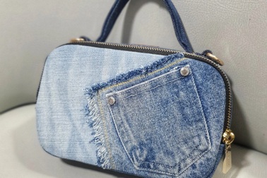 Cô gái tìm thấy "bí kíp" làm giàu từ chiếc quần jean cũ của chồng