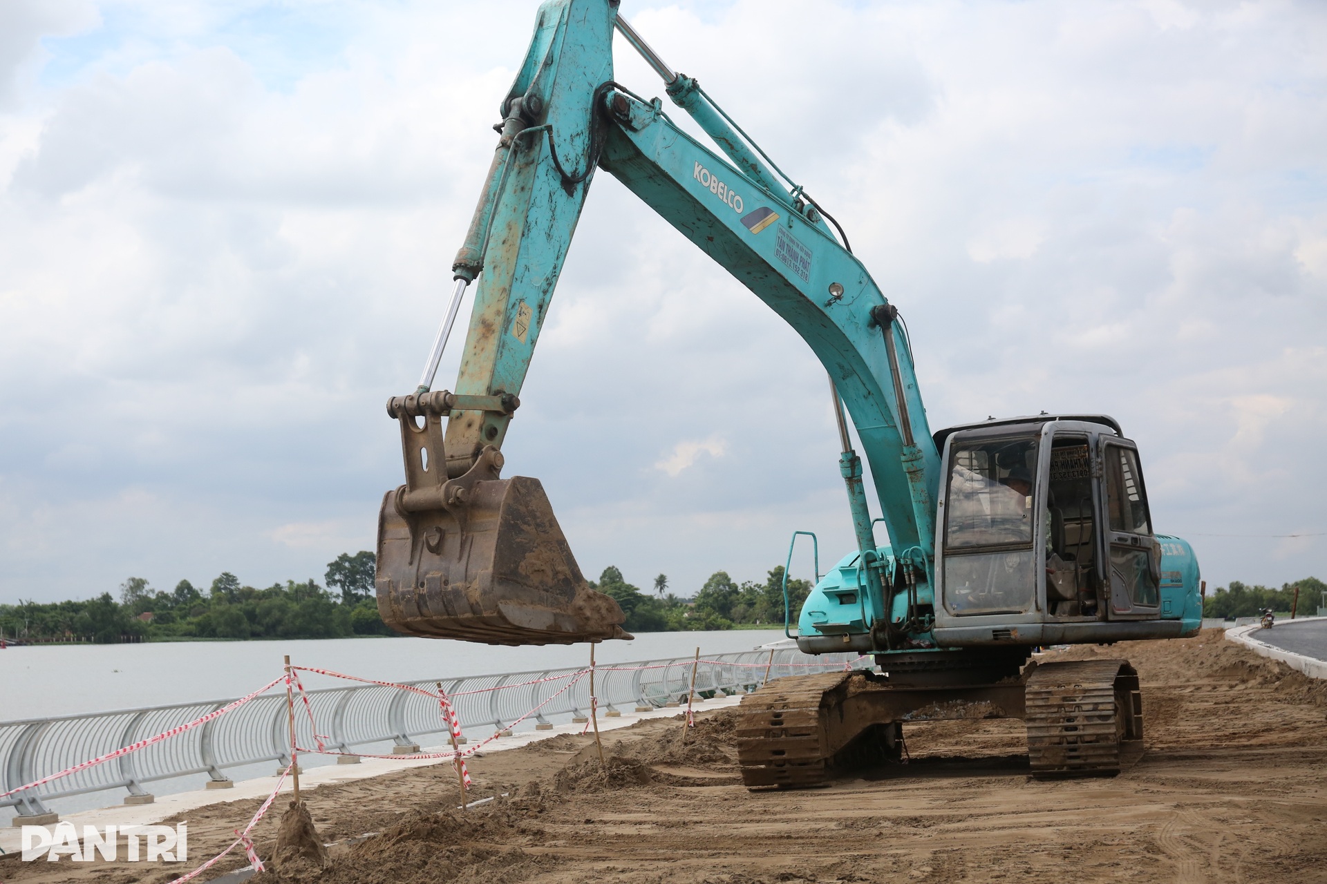 Đường ven sông có biệt thự 100 tuổi ở Đồng Nai gặp khó vì thiếu mặt bằng - 11 Đường ven sông có biệt thự 100 tuổi ở Đồng Nai gặp khó vì thiếu mặt bằng - 11