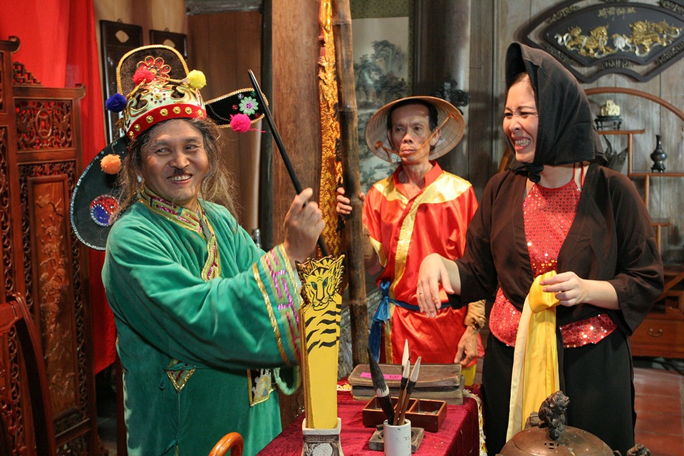 NSND Hồng Vân: Tôi rất sợ Xuân Hinh, không bao giờ dám hỏi tiền - 3 NSND Hồng Vân: Tôi rất sợ Xuân Hinh, không bao giờ dám hỏi tiền - 3