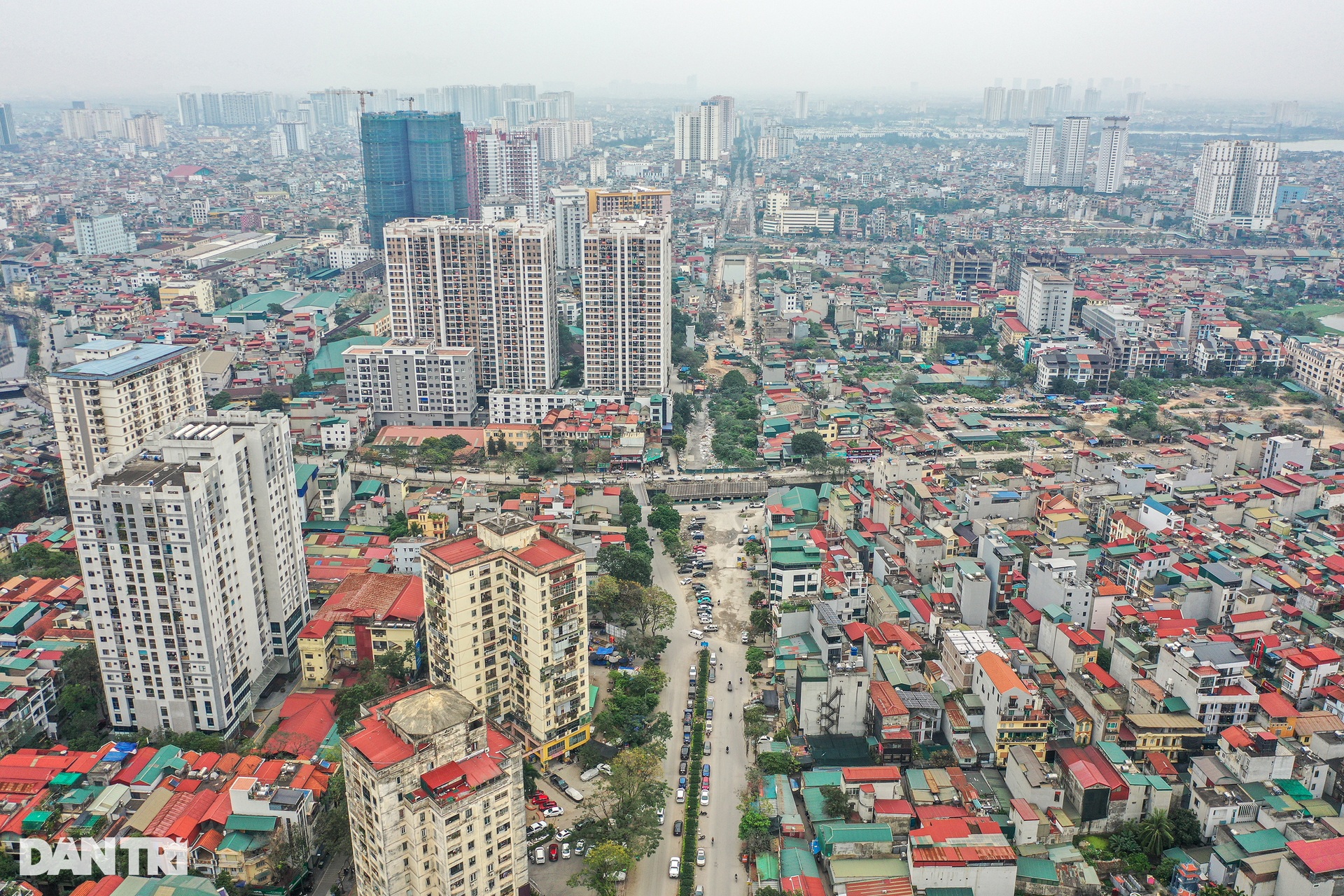 Tuyến đường nghìn tỷ ở Hà Nội ngổn ngang, ngập rác sau 10 năm thi công - 1 Tuyến đường nghìn tỷ ở Hà Nội ngổn ngang, ngập rác sau 10 năm thi công - 1