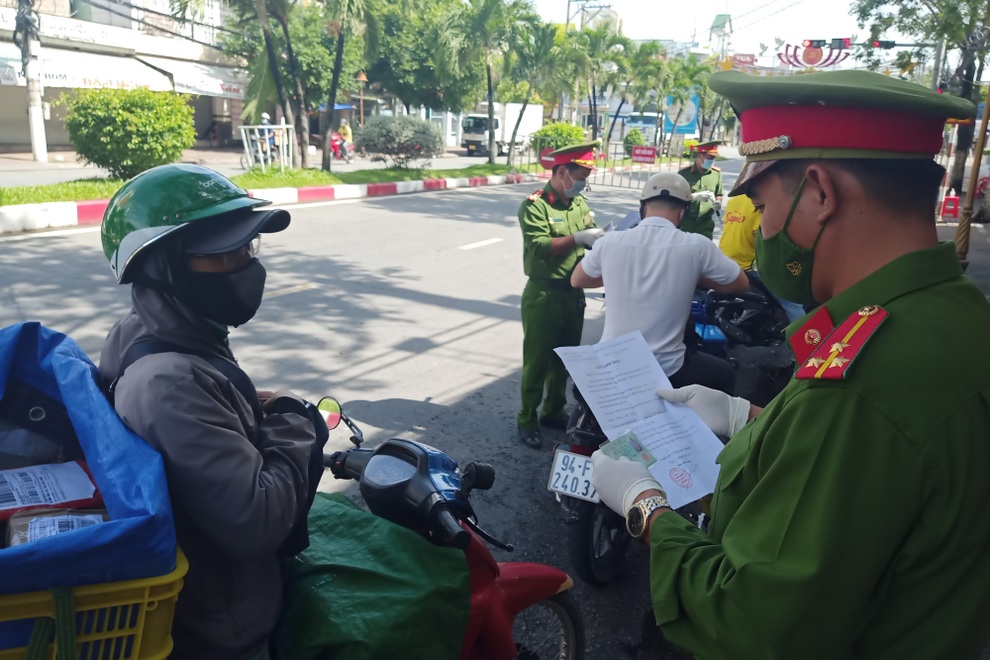 Bạc Liêu đề nghị người dân hạn chế tối đa ra đường từ 18h đến 5h - 1 Bạc Liêu đề nghị người dân hạn chế tối đa ra đường từ 18h đến 5h - 1