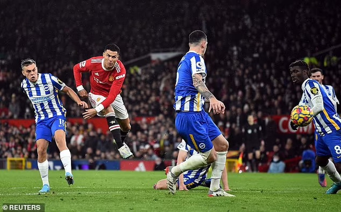 Khai hỏa trở lại, C.Ronaldo vui đến nỗi quên cả cách ăn mừng quen thuộc - 1 Khai hỏa trở lại, C.Ronaldo vui đến nỗi quên cả cách ăn mừng quen thuộc - 1
