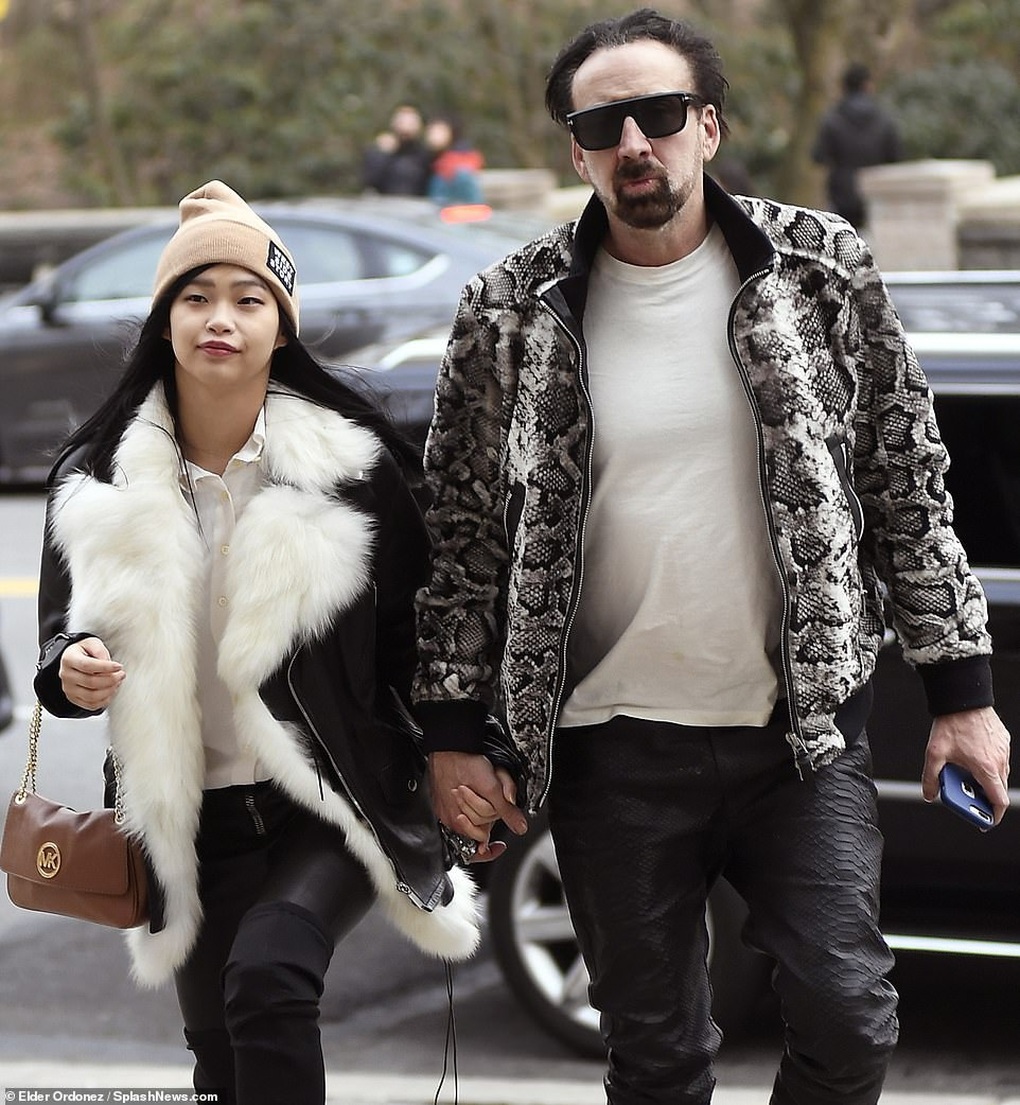 Con trai của tài tử 5 vợ Nicolas Cage bị điều tra vì đấm mẹ tím mắt - 5 Con trai của tài tử 5 vợ Nicolas Cage bị điều tra vì đấm mẹ tím mắt - 5
