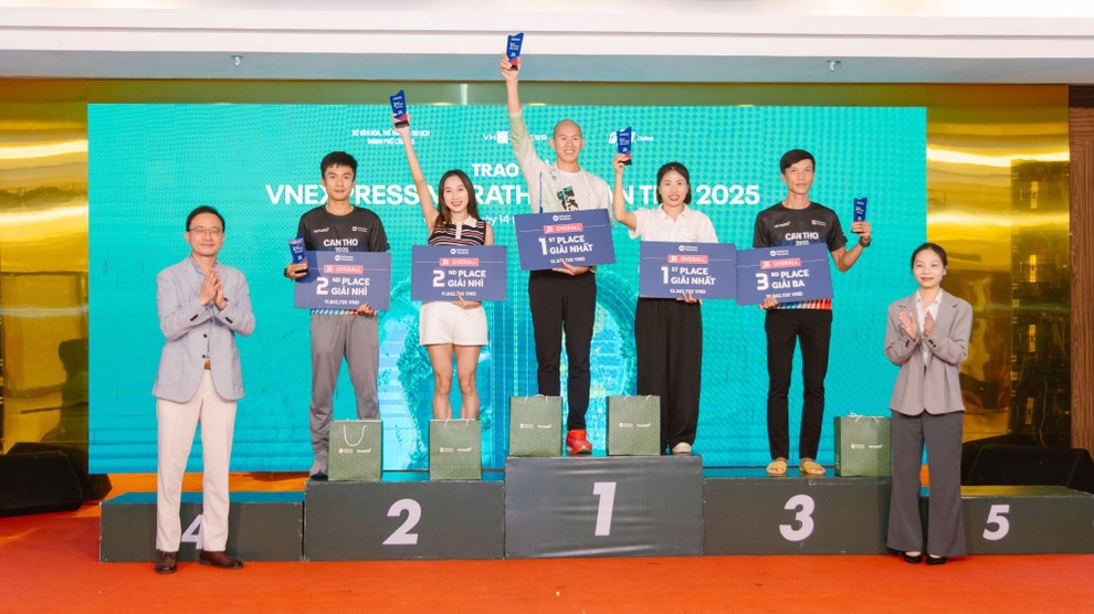 Nước uống hồng sâm Dongwha Red Ginseng Gold tiếp sức vận động viên chạy bộ - 5 Nước uống hồng sâm Dongwha Red Ginseng Gold tiếp sức vận động viên chạy bộ - 5