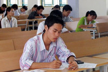 Bỏ ngỏ phương án tính điểm trắc nghiệm Ngoại ngữ 