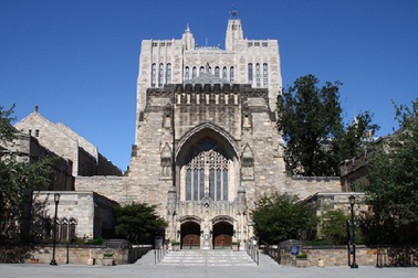 Khám phá những truyền thống độc đáo của ĐH Yale