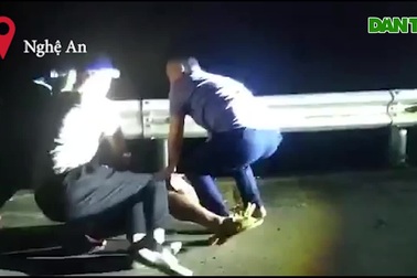 Cảnh sát nổ súng bắt trùm ma túy xuyên quốc gia