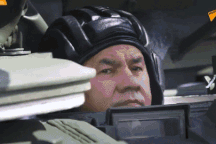 Bộ trưởng Quốc phòng Nga lái xe tăng thị sát đường đua Army Games 2021