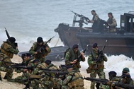 NATO triển khai 45.000 binh sĩ sát biên giới Nga
