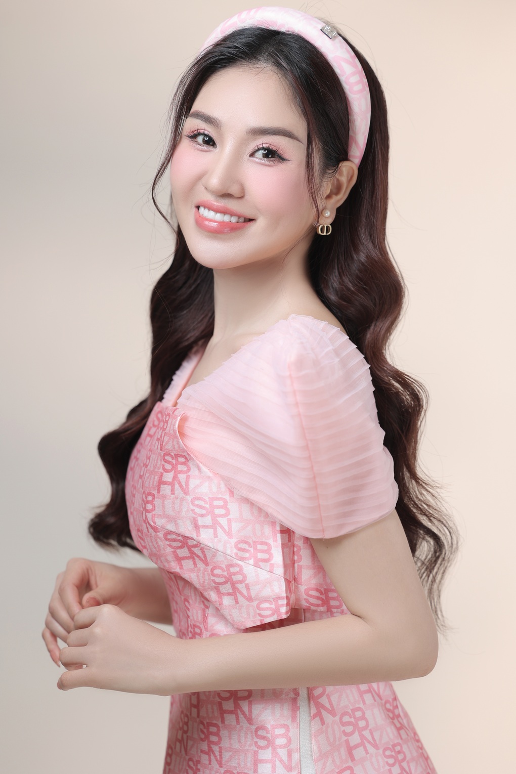 Sao Mai Lương Hà Mỹ Anh mơ duyên với album đầu tay - 1 Sao Mai Lương Hà Mỹ Anh mơ duyên với album đầu tay - 1
