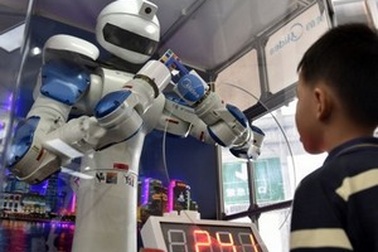 Trung Quốc giới thiệu robot có khả năng viết báo