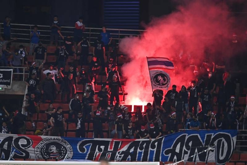 Thái Lan quyết dẹp nạn hooligan trước trận lượt về với Việt Nam - 1 Thái Lan quyết dẹp nạn hooligan trước trận lượt về với Việt Nam - 1