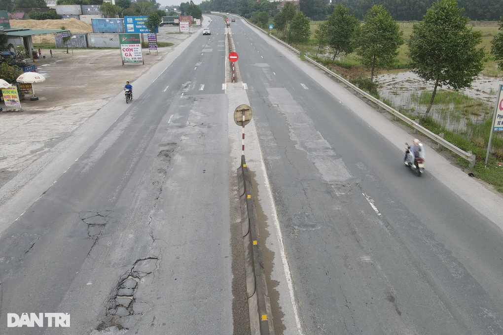 Đoạn quốc lộ qua Hà Tĩnh xuất hiện hàng loạt điểm hư hỏng - 1 Đoạn quốc lộ qua Hà Tĩnh xuất hiện hàng loạt điểm hư hỏng - 1