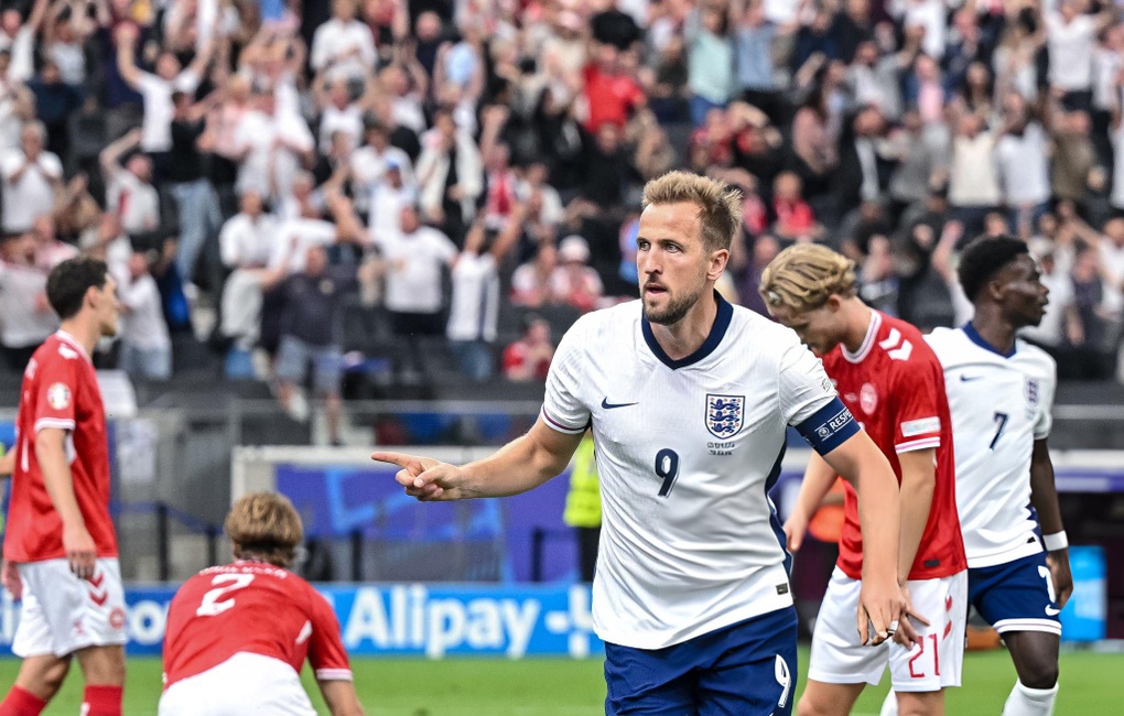 Siêu phẩm sút xa giúp Đan Mạch ép tuyển Anh chia điểm - 1