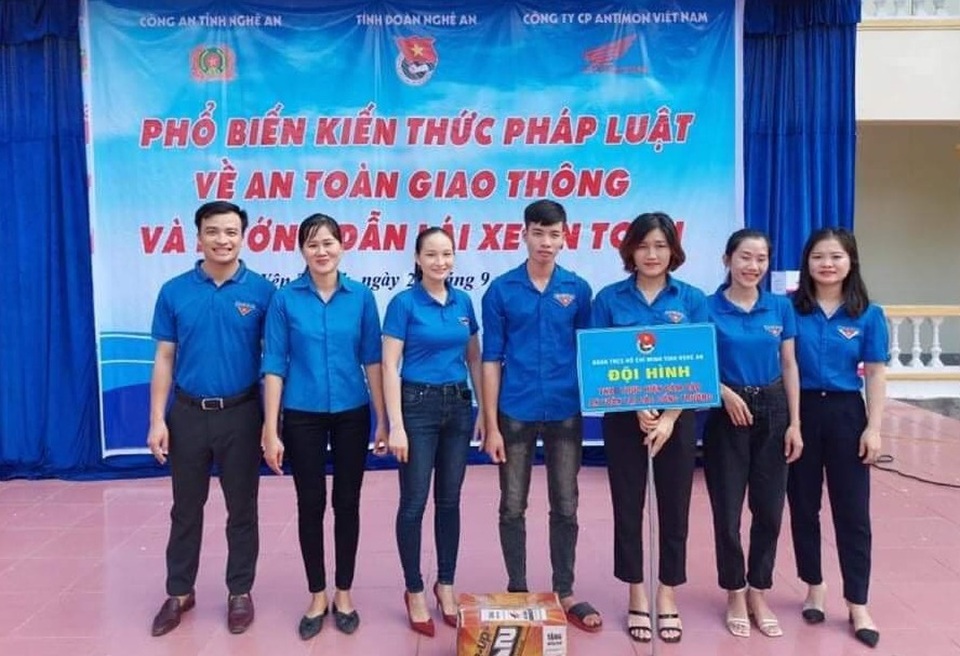 Đưa kiến thức pháp luật đến với thanh niên, học sinh - 1 Đưa kiến thức pháp luật đến với thanh niên, học sinh - 1