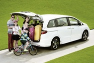 Những việc cần làm để chuẩn bị xe đi chơi Tết