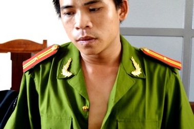 Bắt Thiếu tá Cảnh sát hình sự "rởm"