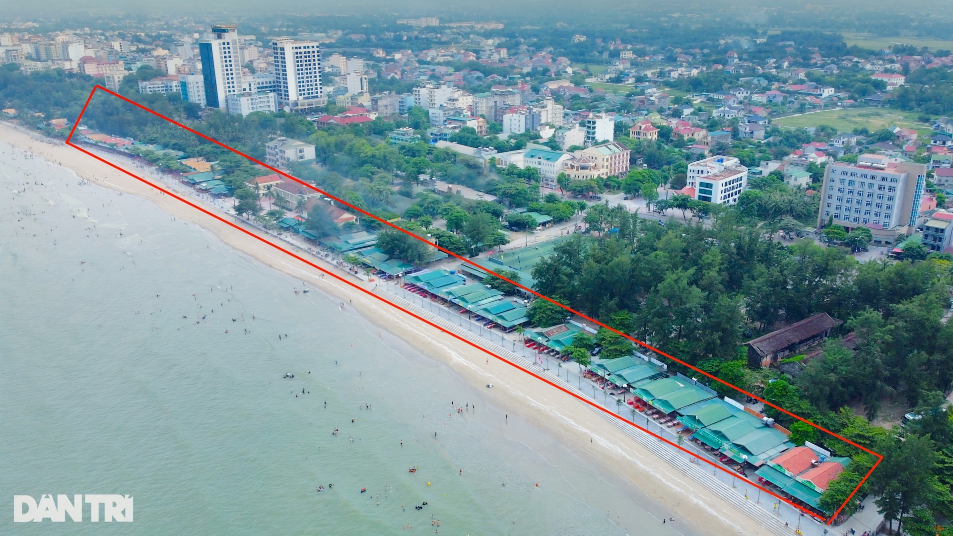 Hiện trạng các bãi biển miền Trung trước và sau khi được làm sạch - 3 Hiện trạng các bãi biển miền Trung trước và sau khi được làm sạch - 3