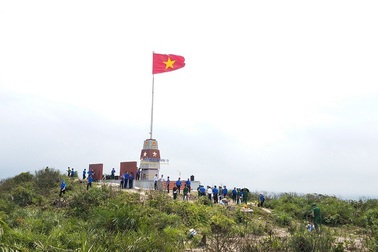 Khánh thành cột cờ Tổ quốc cao hơn 22m trên đảo Hòn La
