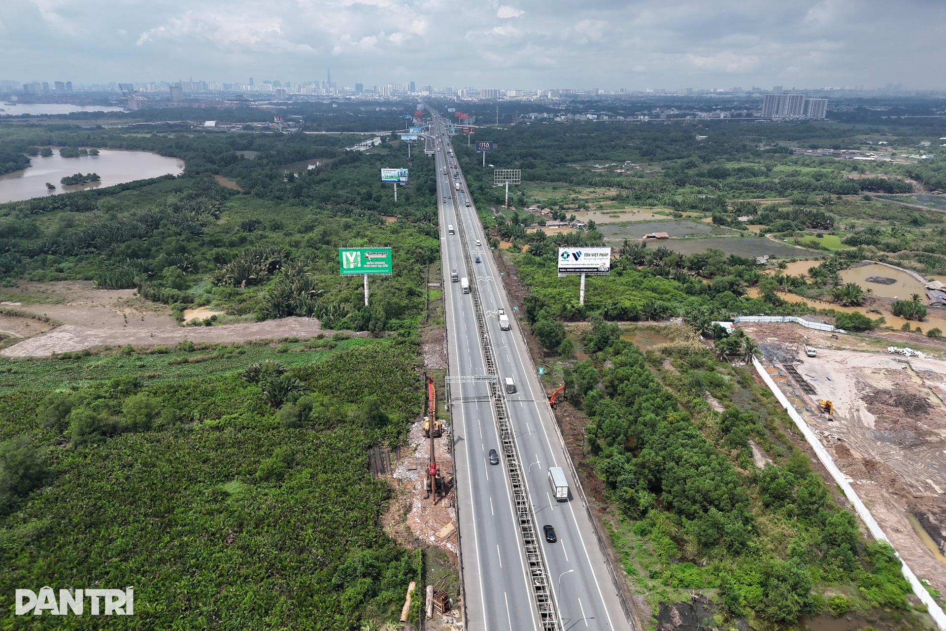 Cảnh đối lập tại dự án mở rộng cao tốc TPHCM - Long Thành - 9 Cảnh đối lập tại dự án mở rộng cao tốc TPHCM - Long Thành - 9