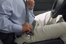 Ai là người cần cài dây an toàn khi đi ô tô?