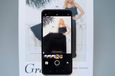 Oppo Reno4 đạt gần 15.000 đơn đặt hàng sau 5 ngày ra mắt