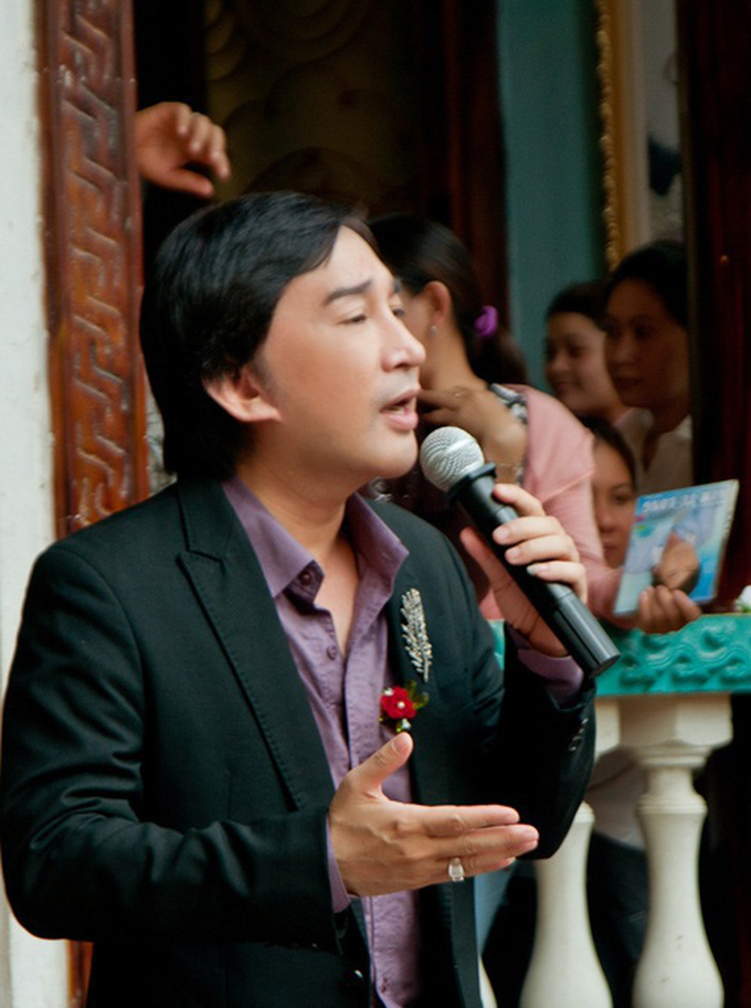 NSƯT Kim Tử Long: Người ta nói tôi đi cho được có bịch gạo, chai nước tương cũng quay lên - Ảnh 3. NSƯT Kim Tử Long: Người ta nói tôi đi cho được có bịch gạo, chai nước tương cũng quay lên - Ảnh 3.