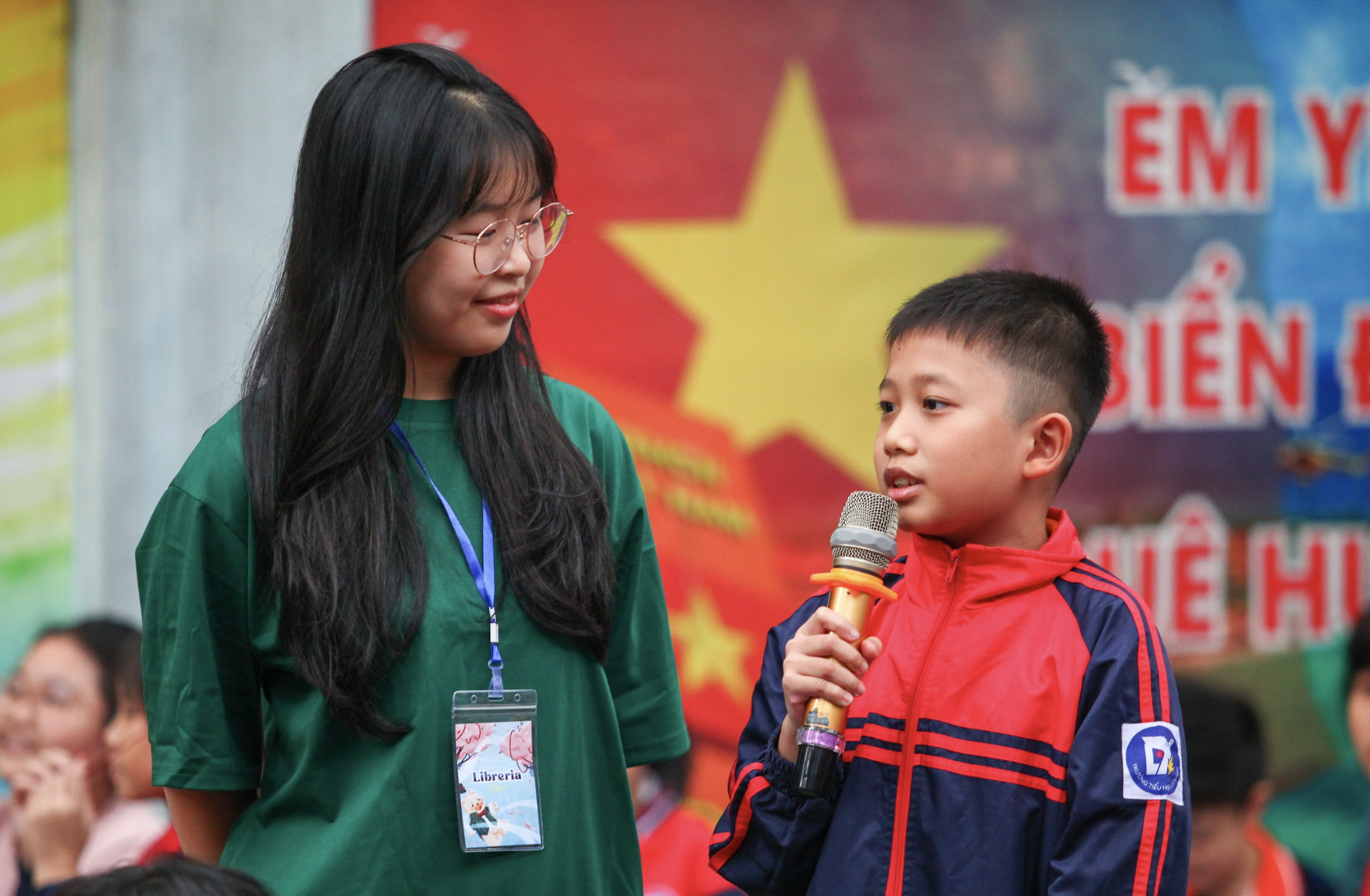 សិស្សានុសិស្សនៅក្នុងរាជធានីចូលរួមផ្សព្វផ្សាយវប្បធម៌អាន - ៣ Học sinh thủ đô chung tay lan tỏa văn hóa đọc - 3