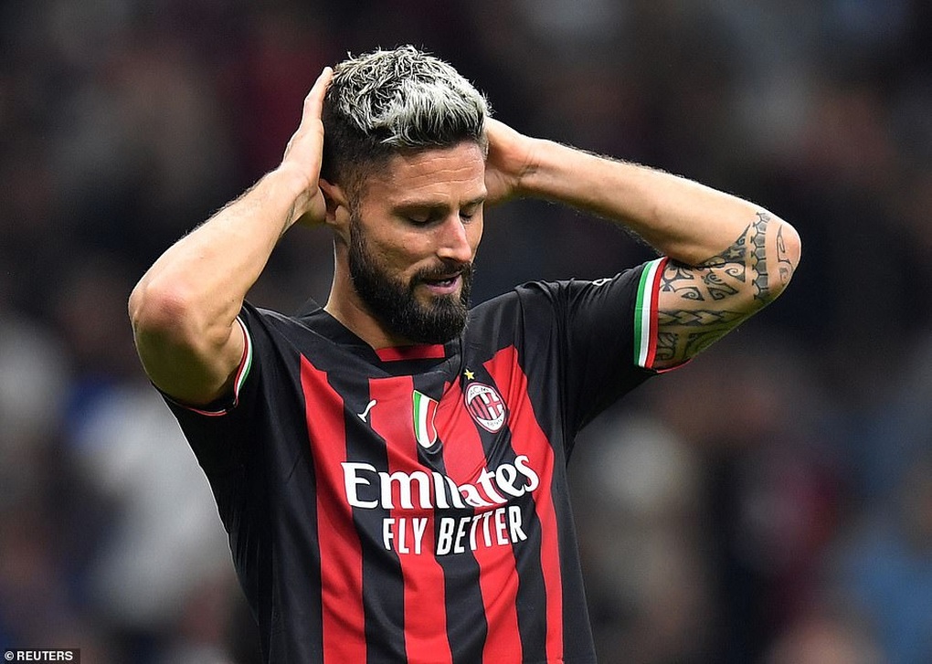 Thắng dễ 10 người của AC Milan, Chelsea vươn lên đầu bảng - 6 Thắng dễ 10 người của AC Milan, Chelsea vươn lên đầu bảng - 6
