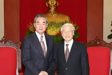 Tổng Bí thư tiếp thân mật Bộ trưởng Ngoại giao Trung Quốc